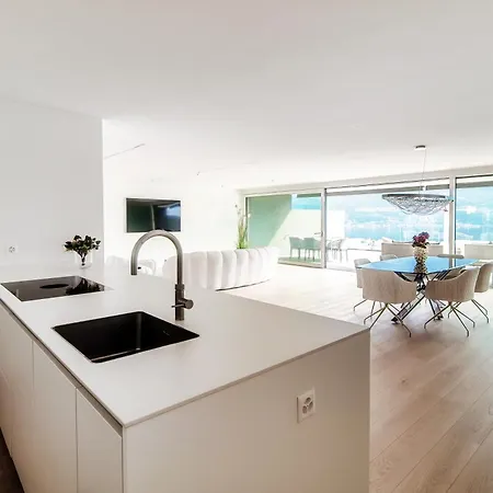 Luxury By Quokka 360 - Modern With Terrace And Amazing View