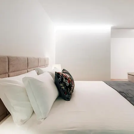 Luxury By Quokka 360 - Modern With Terrace And Amazing View